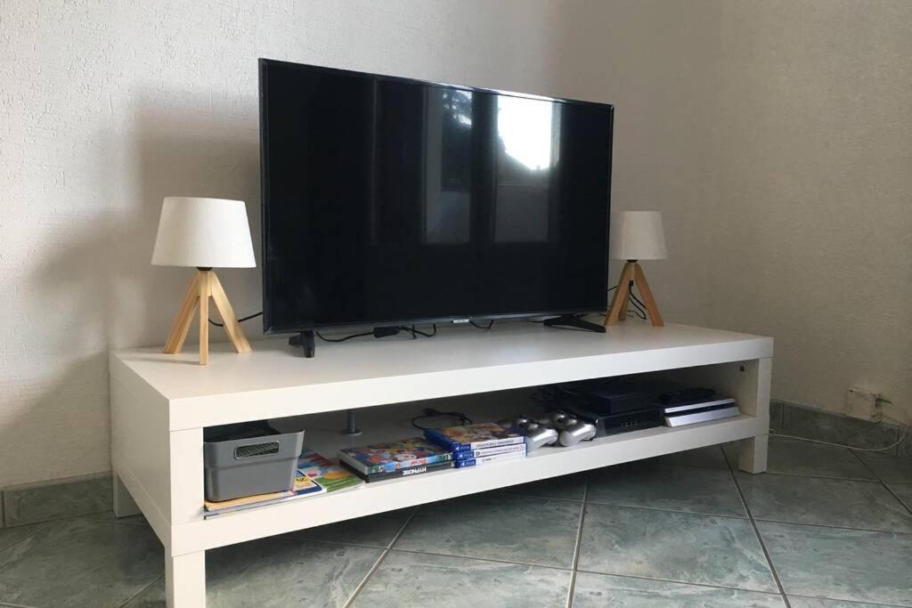 شقة Les Iles - Parking, Balcon, Netflix & Ps4! آنسي المظهر الخارجي الصورة